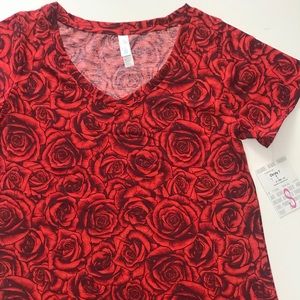 NWT LuLaRoe Christy Tee🌹